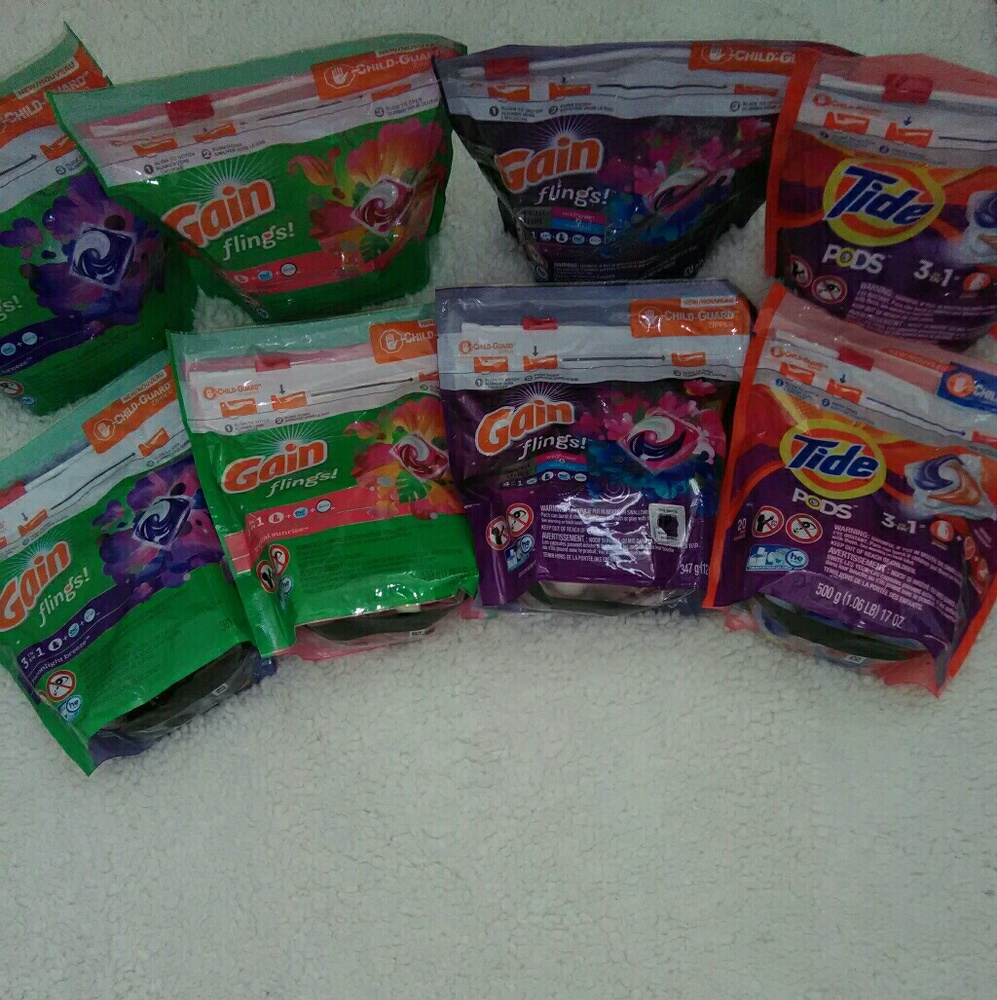 Household Bundle Gain Flings and Tide Pods
